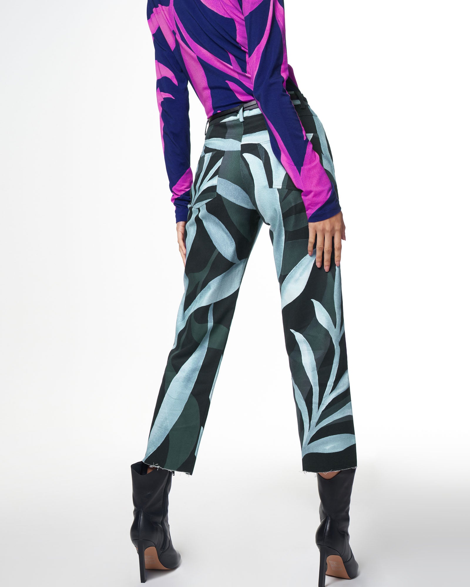 Cropped Alexa Jean | Aqua Jungle